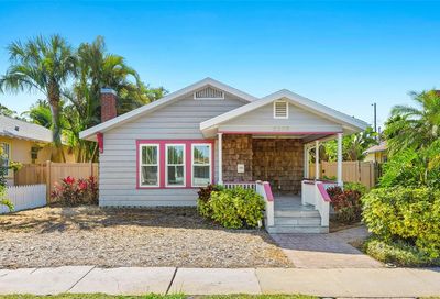 2328 Dartmouth Avenue N St Petersburg FL 33713
