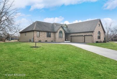 236 Greenwood N DeKalb IL 60115