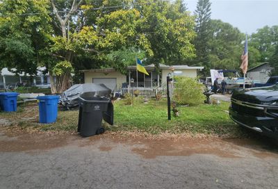 8511 Sunbeam Lane Tampa FL 33615