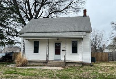 137 W Washington Street Collinsville IL 62234
