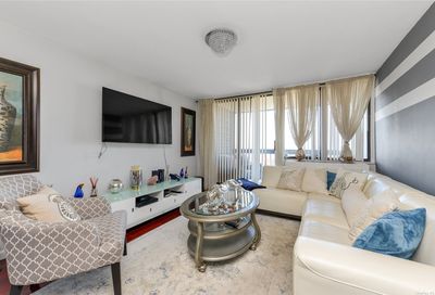 2 Bay Club Bayside NY 11360