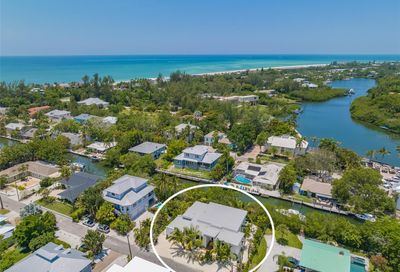 581 De Narvaez Drive Longboat Key FL 34228