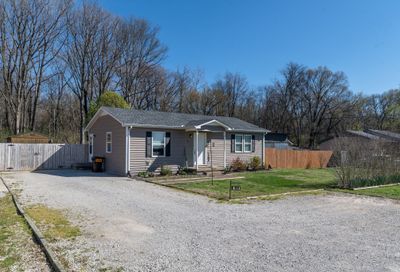 111 Lakeside Dr Columbia TN 38401