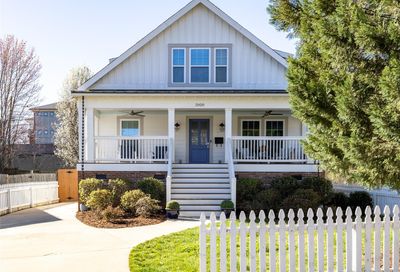 2020 Hamorton Place Charlotte NC 28205