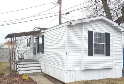 557 Cutoff Worcester MA 01607