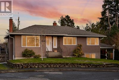 2549 Wootton Cres Oak Bay BC V8R5M7