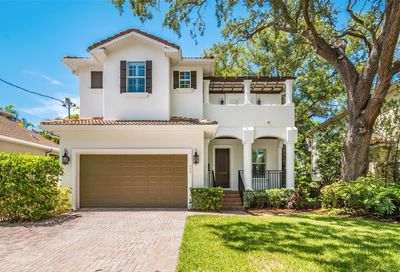 679 Geneva Place Tampa FL 33606