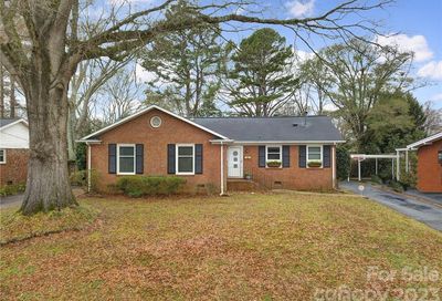 6814 Starcrest Drive Charlotte NC 28210