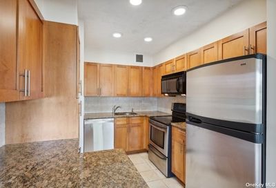 7-15 162nd Street Beechhurst NY 11357