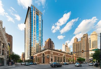833 N Clark Street Chicago IL 60610