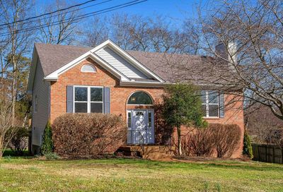 124 Harbortowne Dr Hendersonville TN 37075