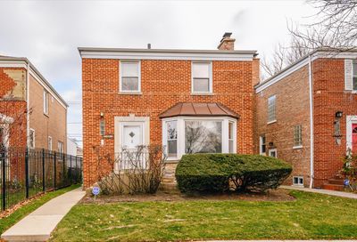 7449 N California Avenue Chicago IL 60645