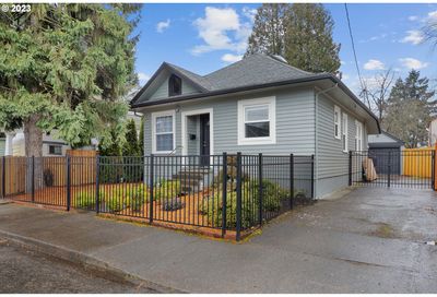 6323 SE 85th Ave Portland OR 97266