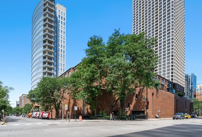 1000 N State Street Chicago IL 60610
