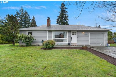 126 Beverly Dr Oregon City OR 97045