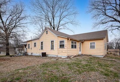1822 S 5th Street Leavenworth KS 66048