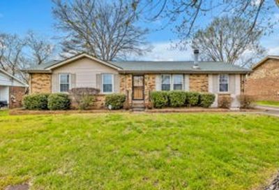 3853 Creekwood Cir Nashville TN 37218