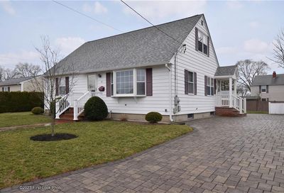 14 Crest Avenue North Providence RI 02904