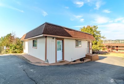 1594 Naval Avenue Bremerton WA 98312