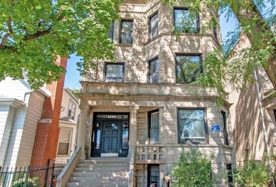 1104 W Oakdale Avenue Chicago IL 60657