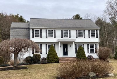 14 Country Way Medfield MA 02052