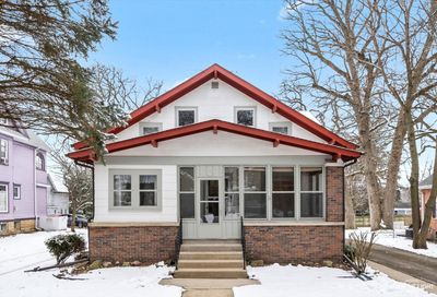 455 E Mckinley Street Hinckley IL 60520
