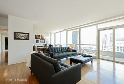 250 E Pearson Street Chicago IL 60611