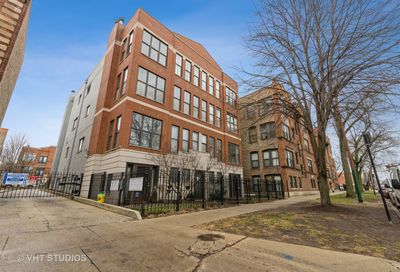 4722 S Woodlawn Avenue Chicago IL 60615