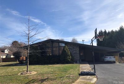 49 Levi Street Clyde NC 28721