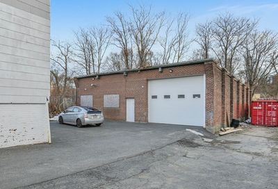 391 Shrewsbury St Worcester MA 01604
