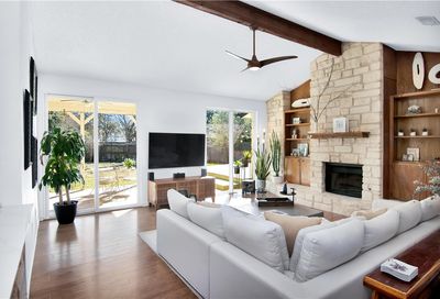 7505 Whistlestop Drive Austin TX 78749