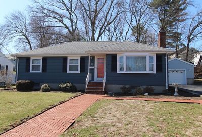 40 Stonewood Lane Lynn MA 01904