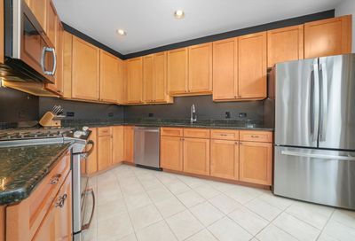3203 N Rockwell Street Chicago IL 60618