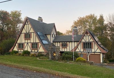 11 Jolicoeur Rd Spencer MA 01562