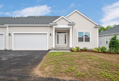 42 Crestwood Circle Northbridge MA 01588