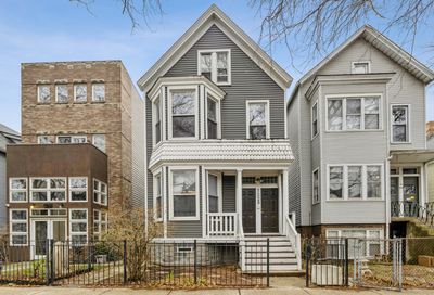 1529 W Nelson Street Chicago IL 60657
