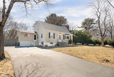 60 Phillip Dr Bellingham MA 02019
