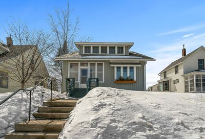 762 Geranium Avenue Saint Paul MN 55106