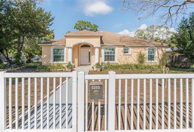 5253 1st Avenue N St Petersburg FL 33710