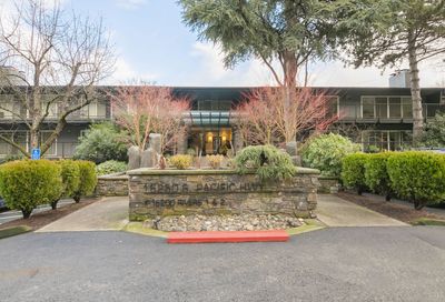 16250 Pacific Hwy Lake Oswego OR 97034