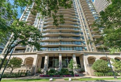 1040 N Lake Shore Drive Chicago IL 60611