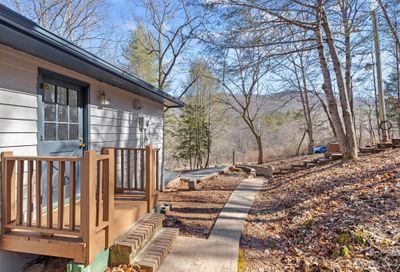 372 Peckerwood Road Hayesville NC 28904