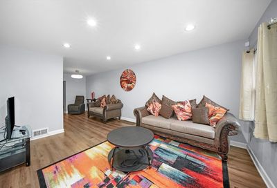 654 E 105th Place Chicago IL 60628