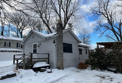 3 Chase Ave Leominster MA 01453