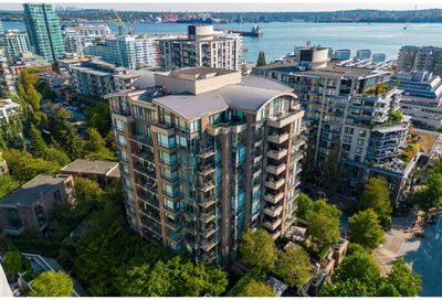 608 170 W 1ST STREET North Vancouver BC V7M3P2