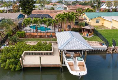 757 Kingston Court Apollo Beach FL 33572