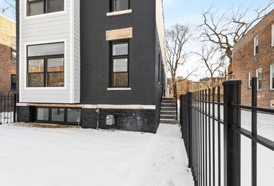 4233 S St. Lawrence Avenue Chicago IL 60653