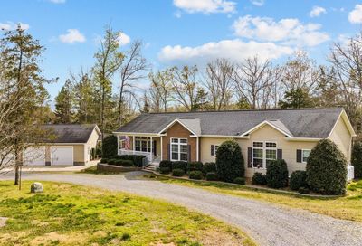 2761 Spreading Oak Lane York SC 29745