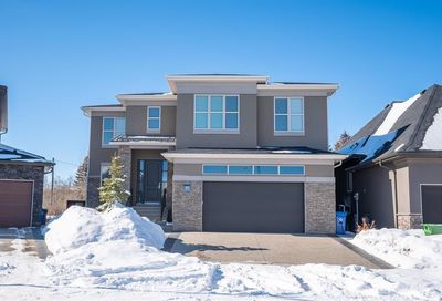 45 Aspen Summit Circle SW Calgary AB T3H0Z7