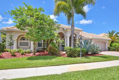 7050 Grassland Court Sarasota FL 34241
